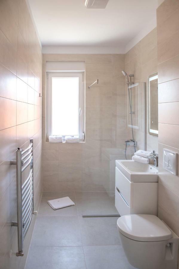 West Residence Apartments Timisoara Bagian luar foto