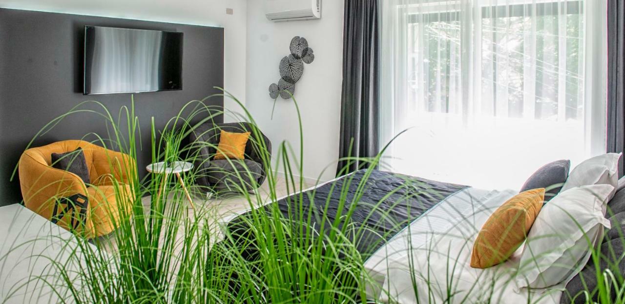 West Residence Apartments Timisoara Bagian luar foto